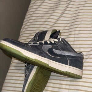 Nike Men's Black and White Sneakers